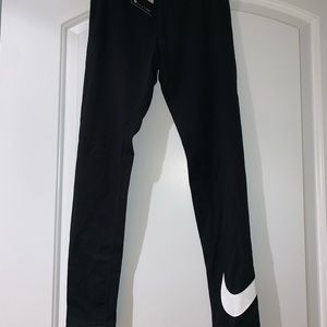 NWT Girls Nike cotton leggings